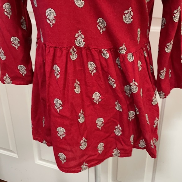 Old Navy red top (Size S) - Picture 3 of 5